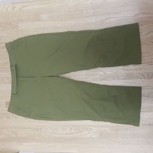 MEC capri hiking pants